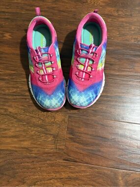Skechers Pink, Blue & Green Tie-Dye Slip-On Sneakers, Women’s Size 8